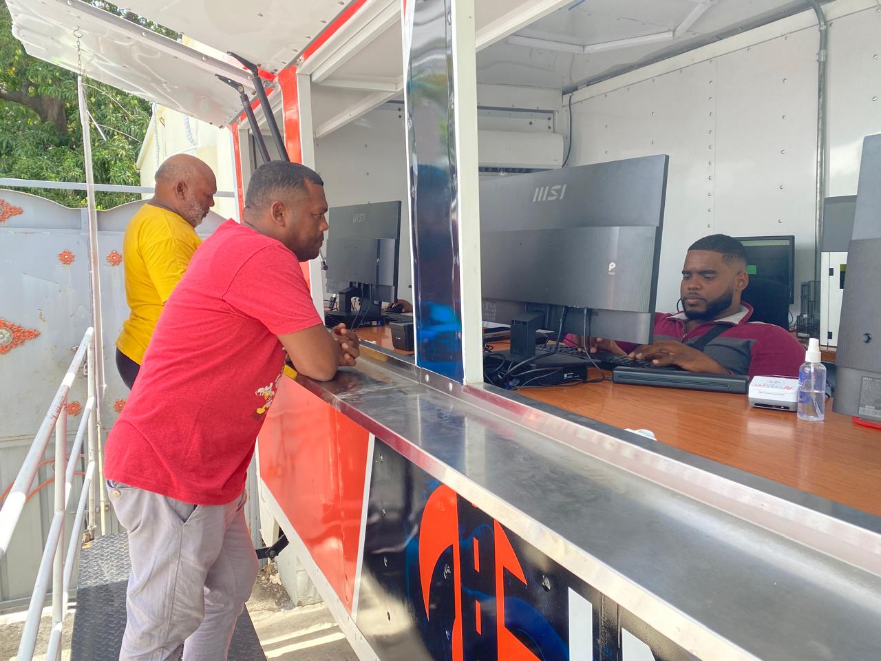 Inicio hoy el gran operativo de renovación y duplicado de licencias de conducir en Tamayo
